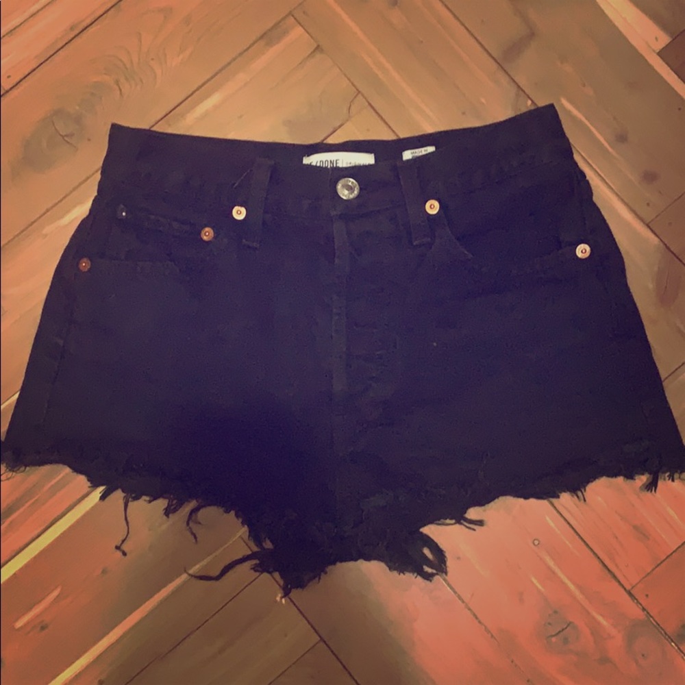 Re/done Levi’s black short shorts